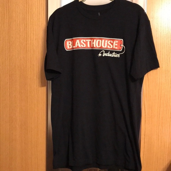 Blast House Industries size Large short sleeve tee shirt - Picture 1 of 5